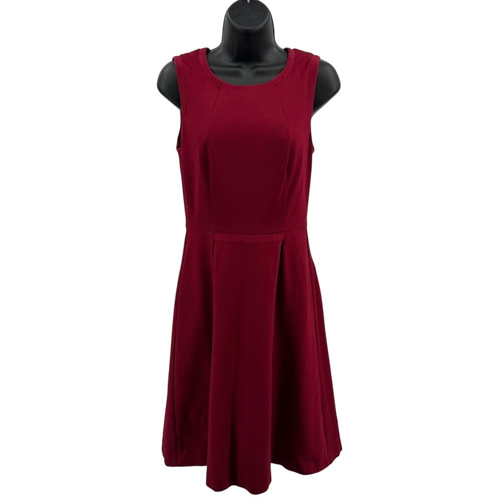 Trina Turk Dress WMNS Red Sleeveless Round Neck Back Zip Lined Pleated Stretchy